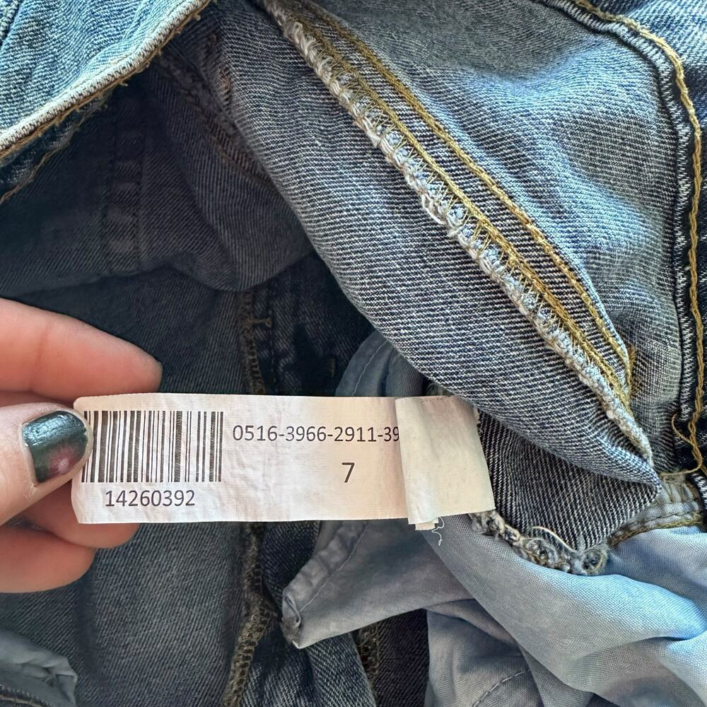 Womens Jeans Size 7 Blue Denim Mom Medium Weight High Waist Distressed Trendy - Picture 8 of 10